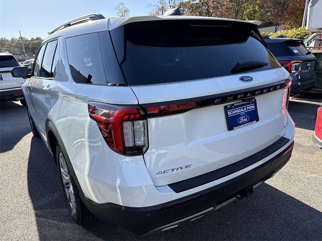 new 2025 Ford Explorer car, priced at $49,735