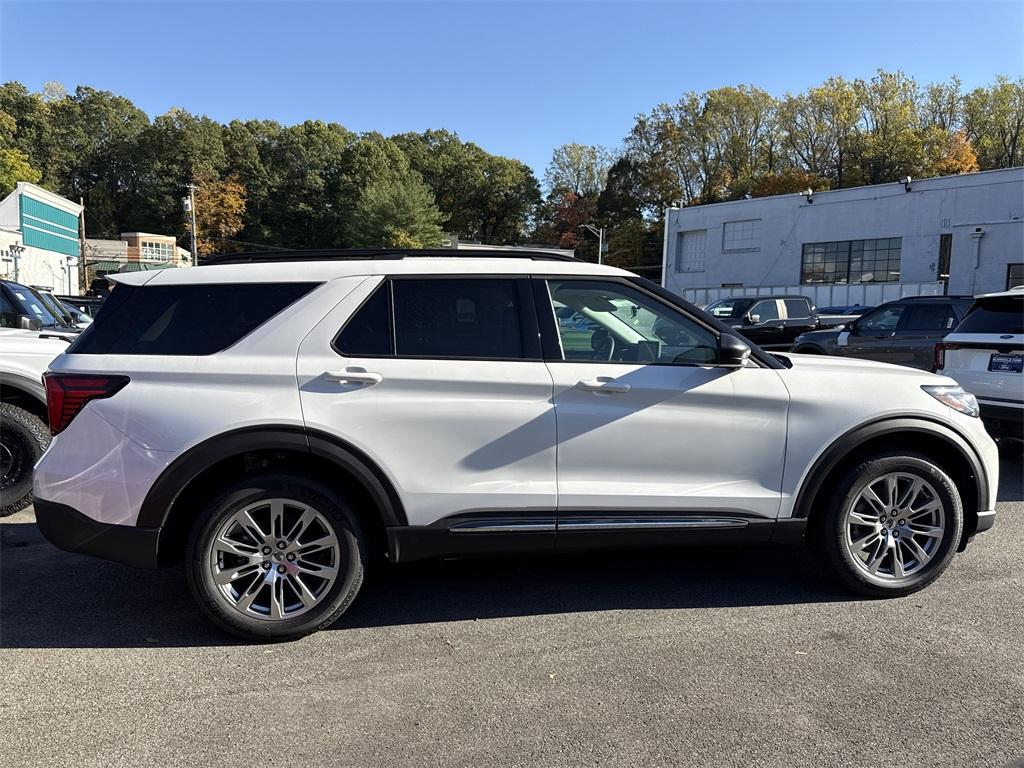 new 2025 Ford Explorer car, priced at $49,735