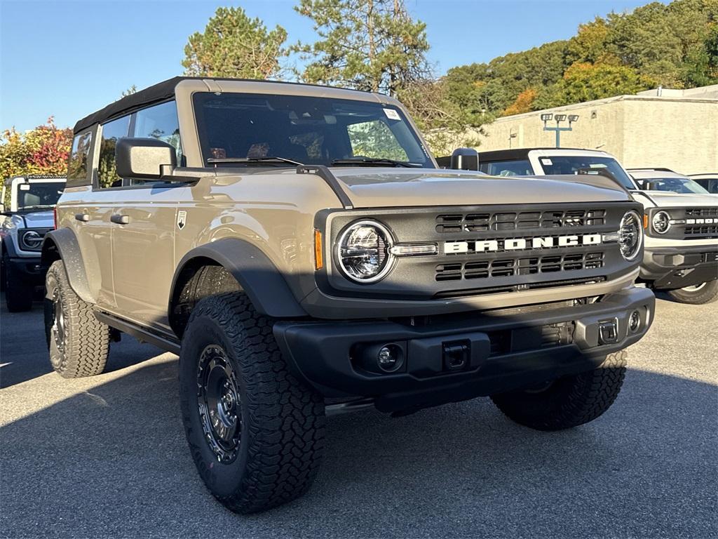 new 2025 Ford Bronco car, priced at $54,405