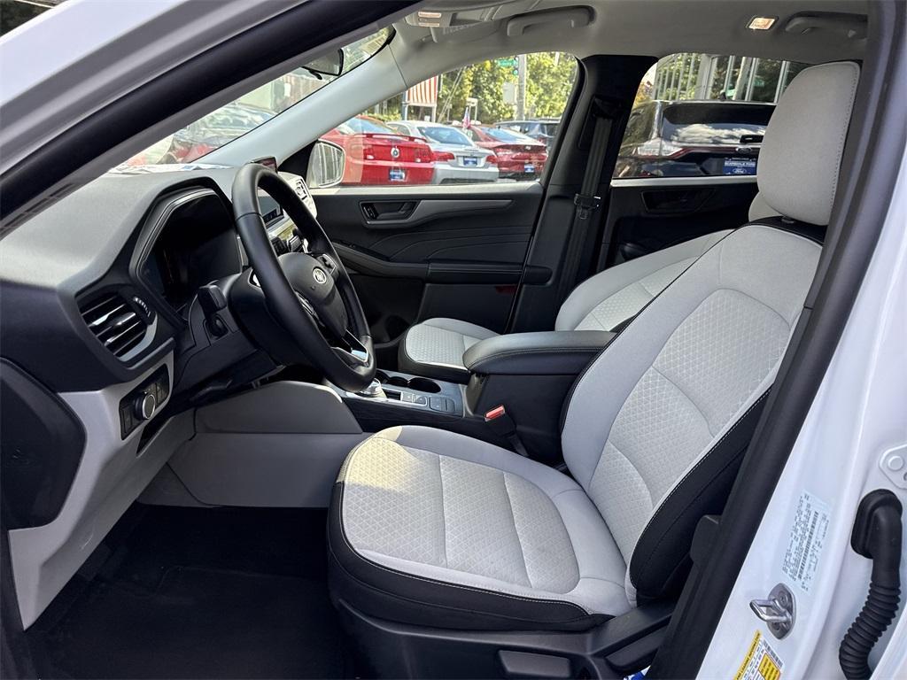 new 2025 Ford Escape car