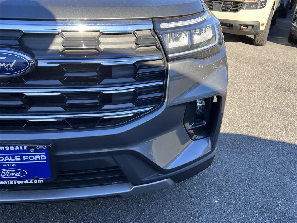 new 2025 Ford Explorer car, priced at $48,960