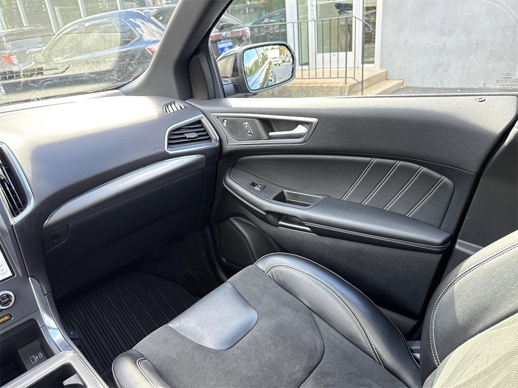 used 2022 Ford Edge car, priced at $31,250