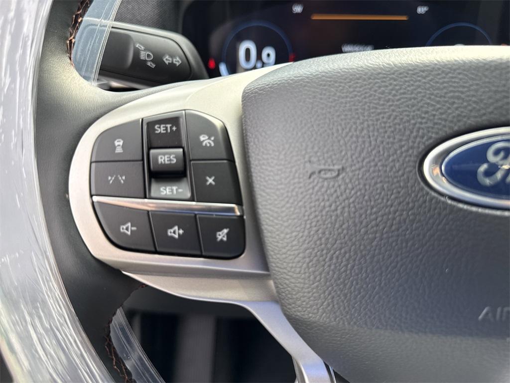 new 2025 Ford Explorer car, priced at $43,640