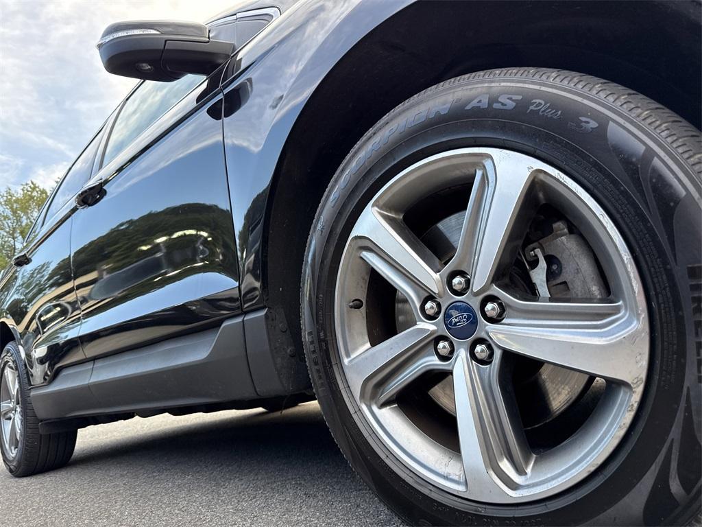 used 2019 Ford Edge car, priced at $18,900