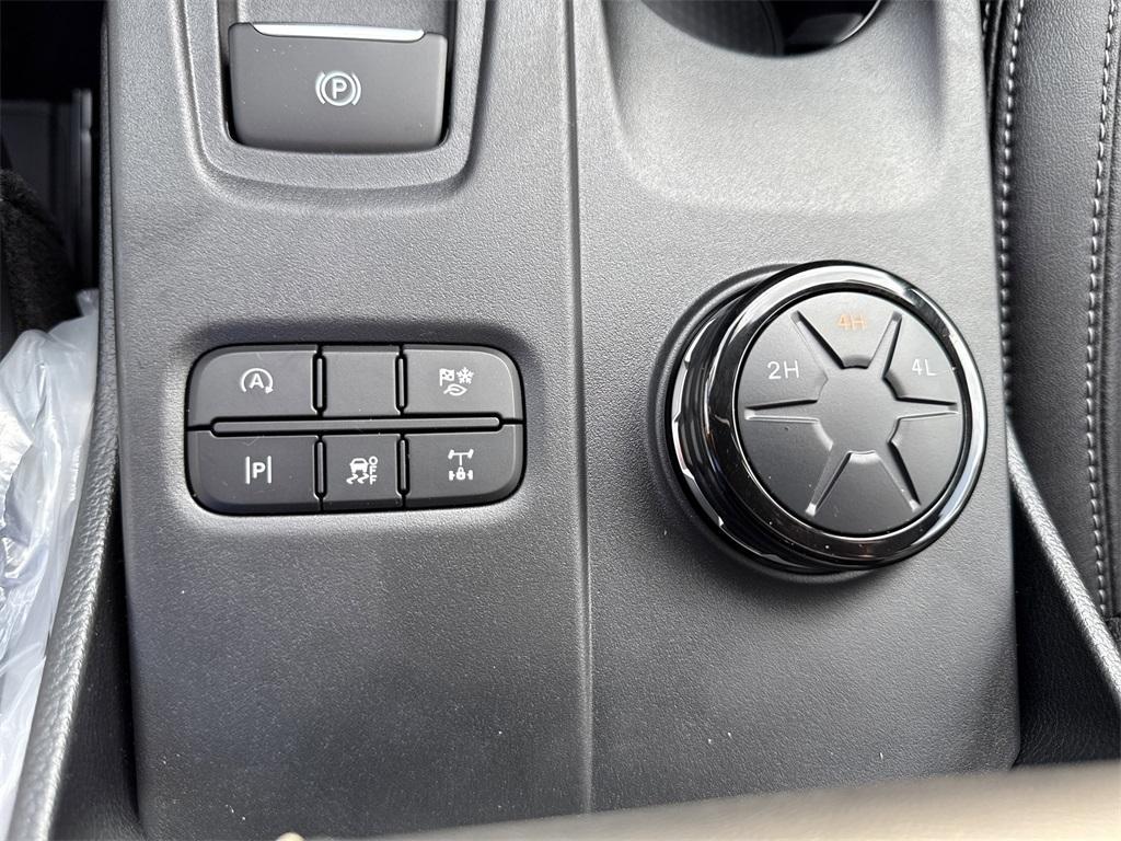 new 2025 Ford Ranger car, priced at $50,565