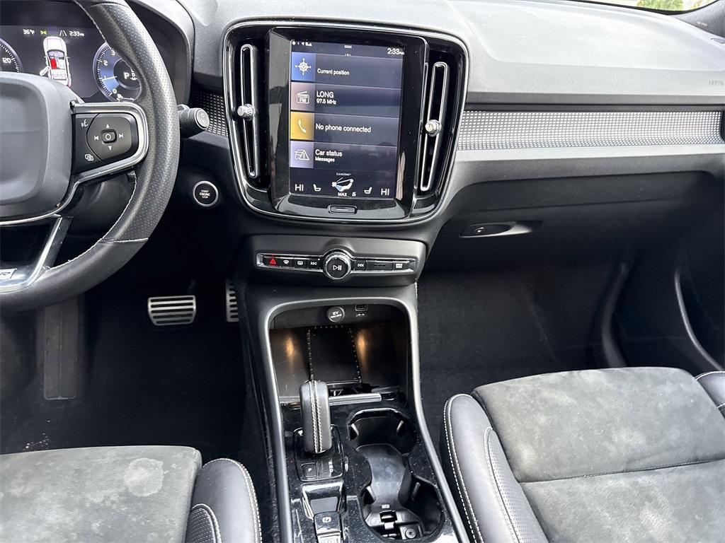 used 2020 Volvo XC40 car, priced at $23,900