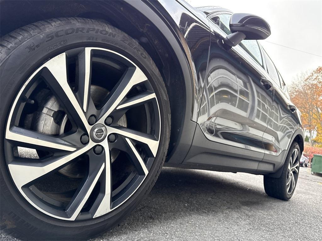used 2020 Volvo XC40 car, priced at $23,900