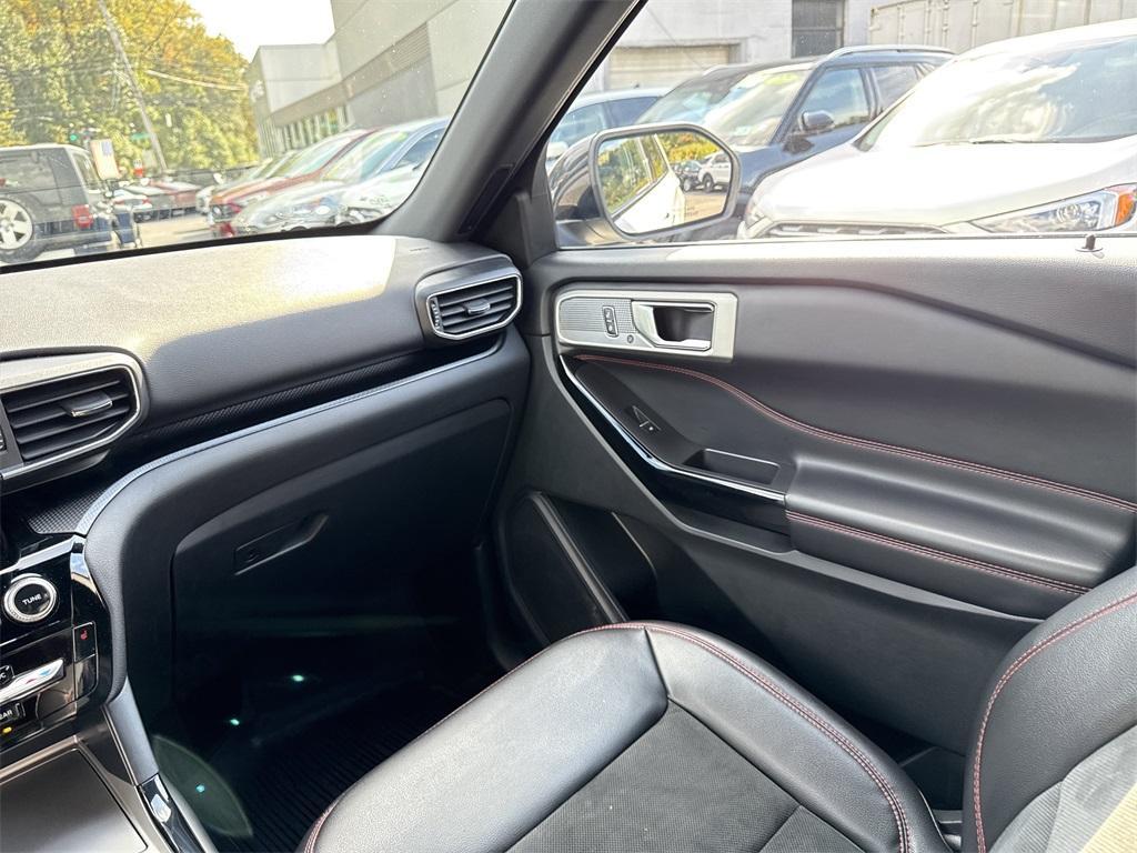 used 2022 Ford Explorer car, priced at $31,000