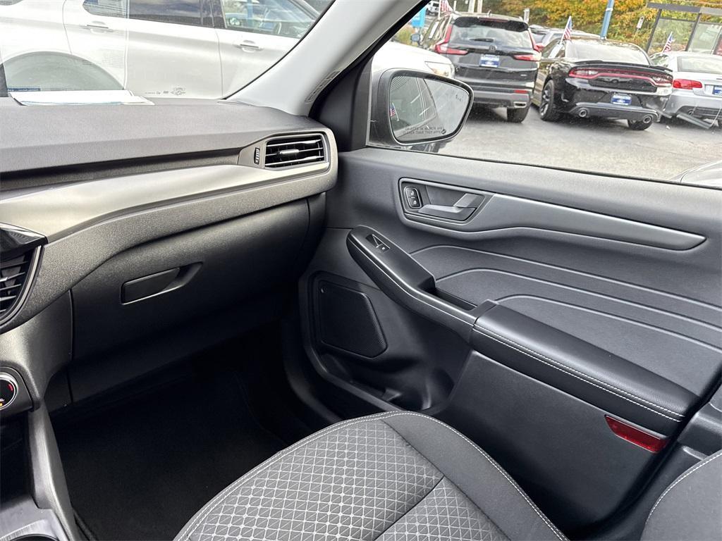 used 2025 Ford Escape car, priced at $28,500