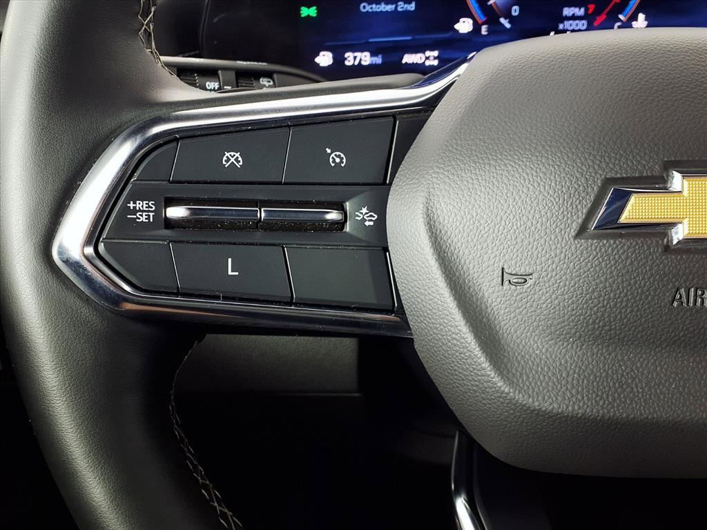 used 2024 Chevrolet Traverse car, priced at $37,321