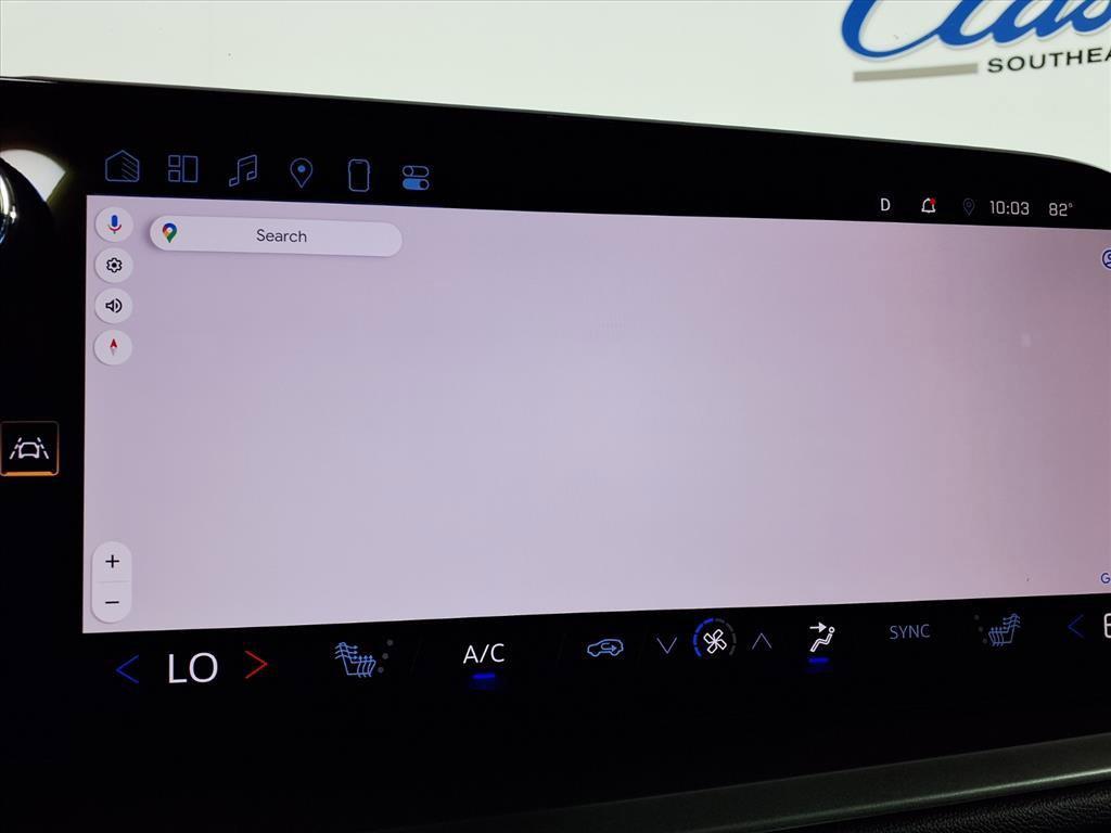 used 2024 Chevrolet Traverse car, priced at $37,321