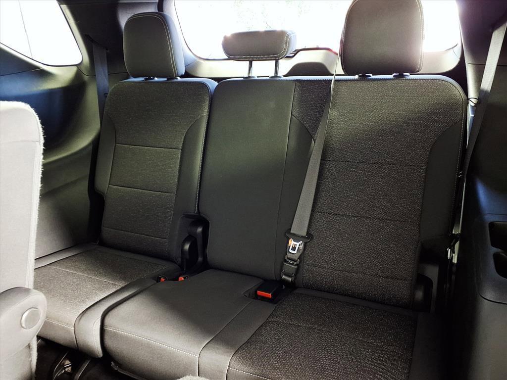 used 2024 Chevrolet Traverse car, priced at $37,321