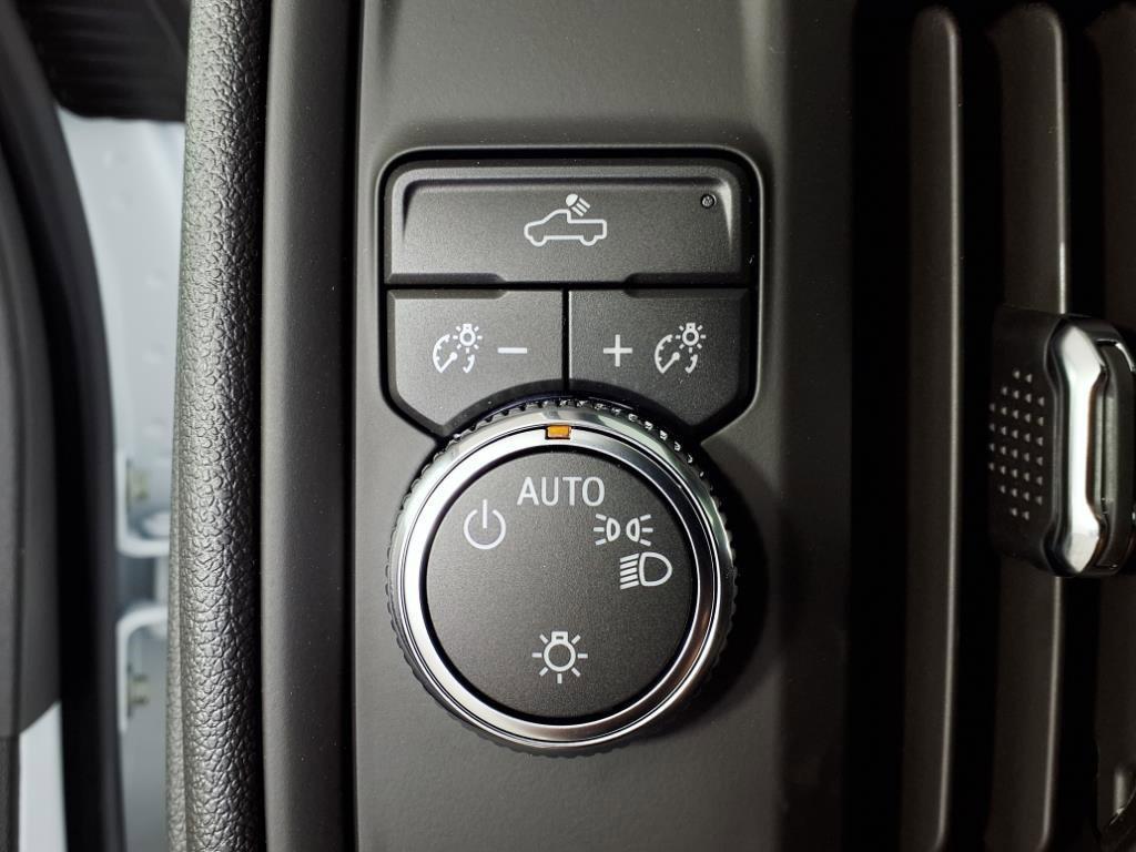 new 2026 GMC Sierra 1500 car, priced at $33,660