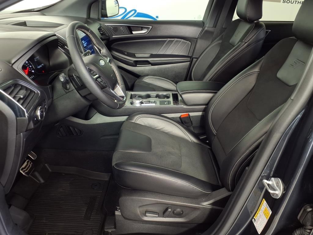 used 2023 Ford Edge car, priced at $29,397