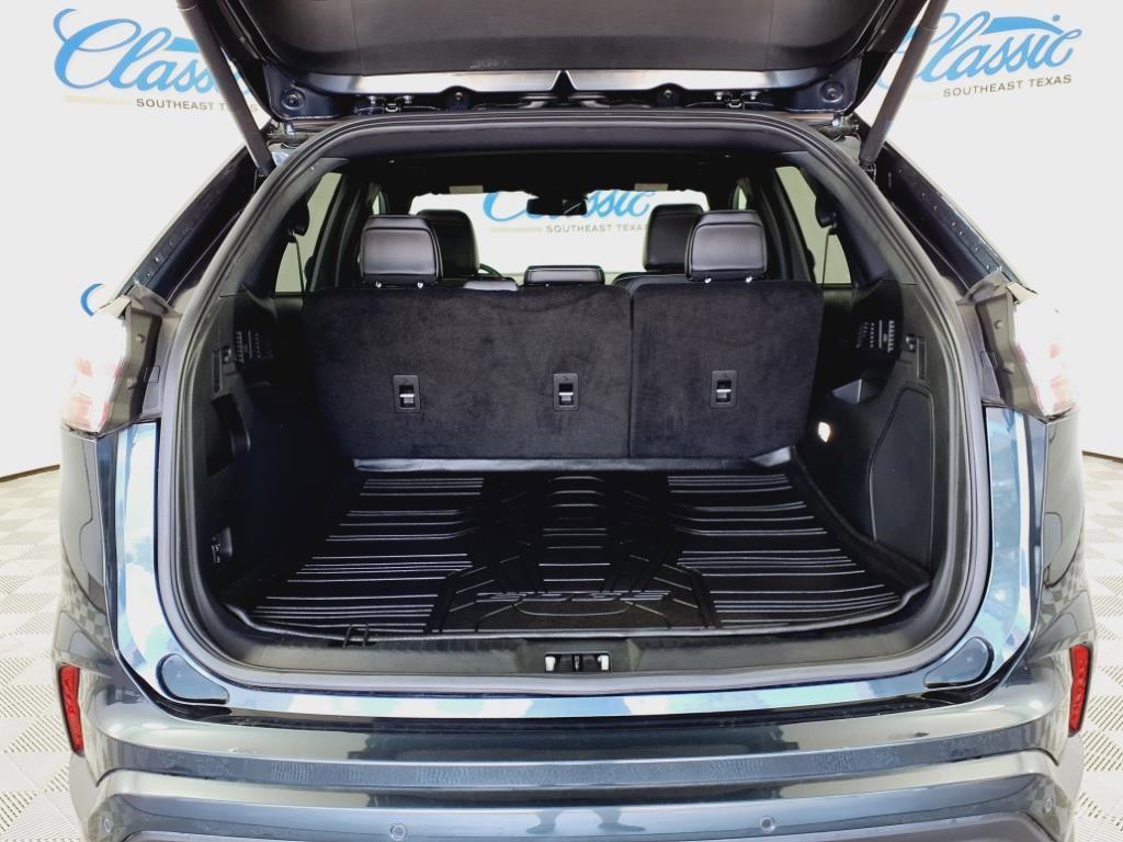 used 2023 Ford Edge car, priced at $29,397