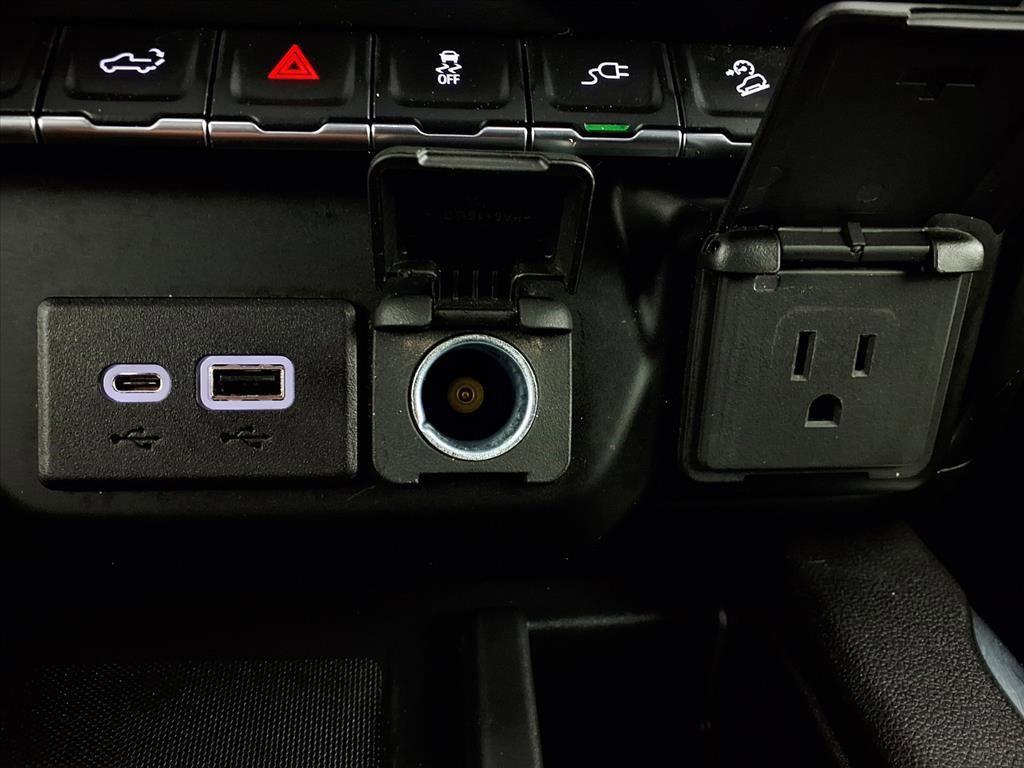 used 2022 GMC Sierra 2500 car, priced at $61,244