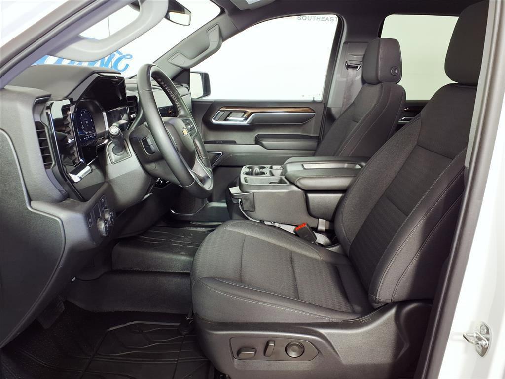 used 2023 Chevrolet Silverado 1500 car, priced at $31,620