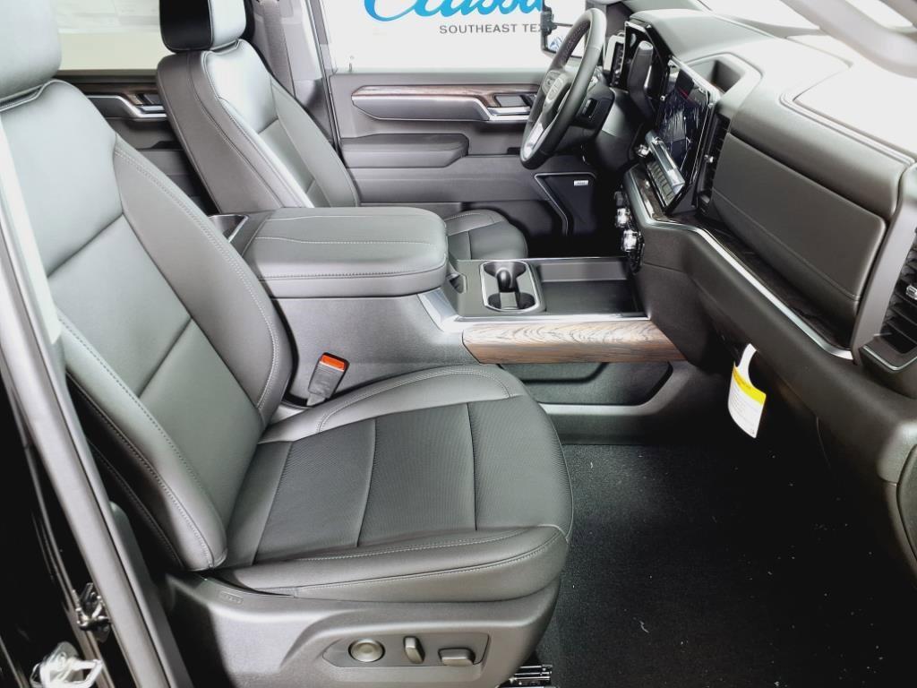 new 2025 GMC Sierra 2500 car, priced at $76,349