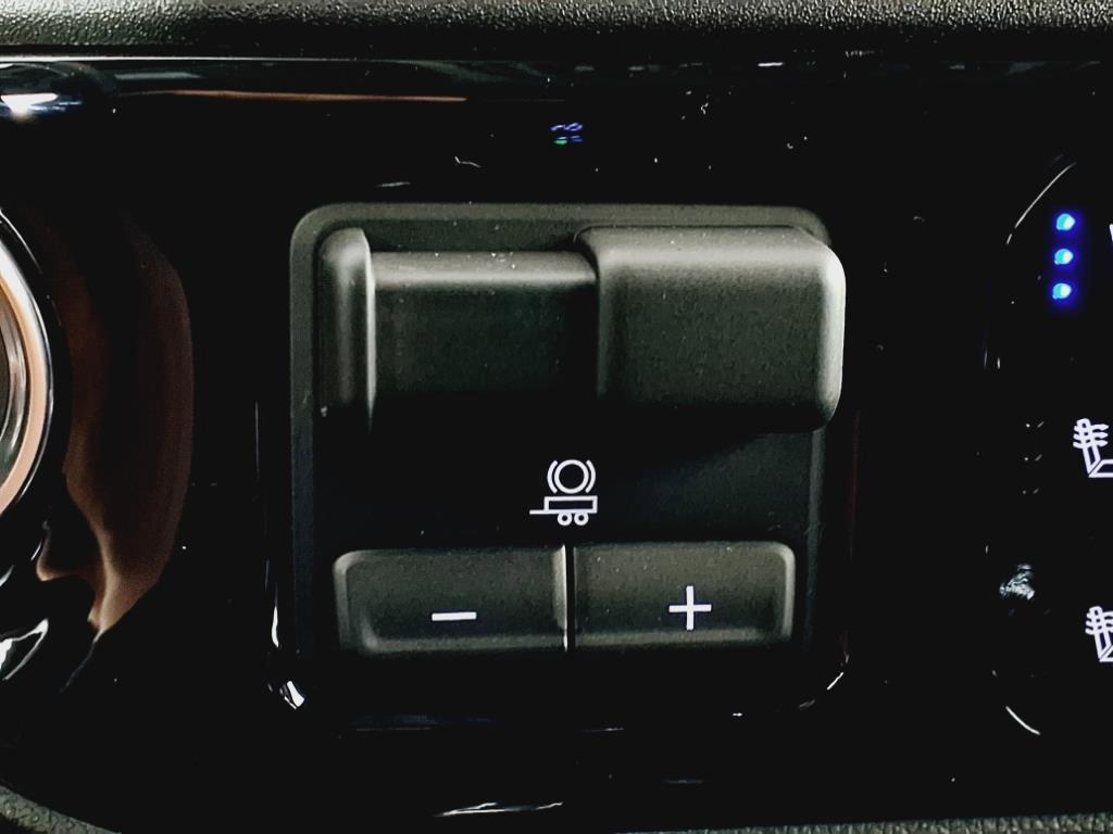 new 2025 GMC Sierra 2500 car, priced at $76,349