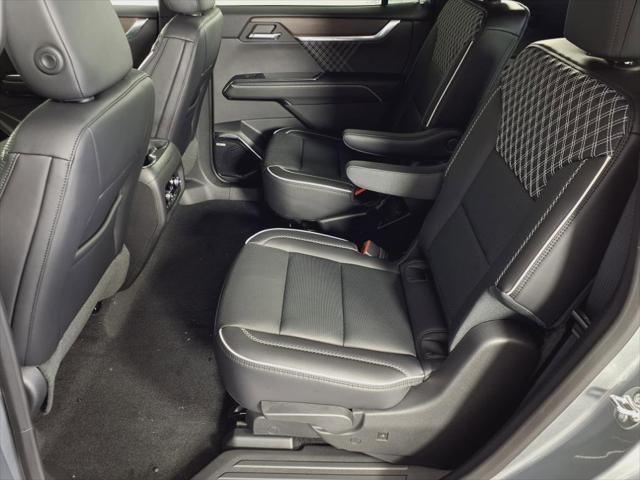 new 2025 GMC Acadia car, priced at $56,090