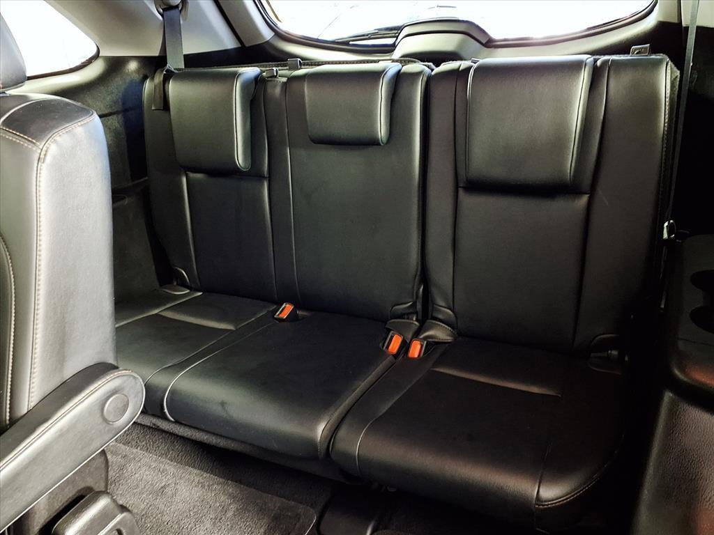 used 2019 Toyota Highlander car, priced at $21,388