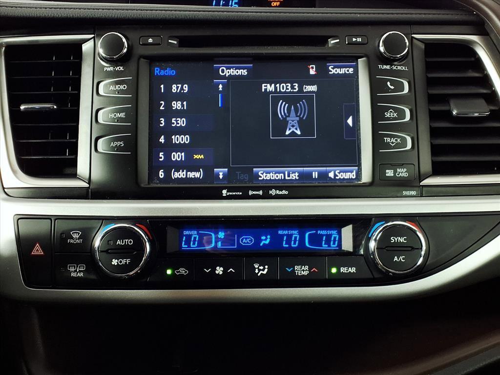 used 2019 Toyota Highlander car, priced at $21,388