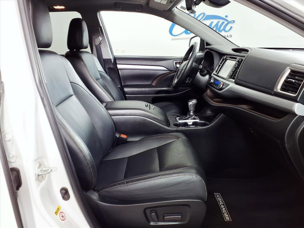 used 2019 Toyota Highlander car, priced at $21,388