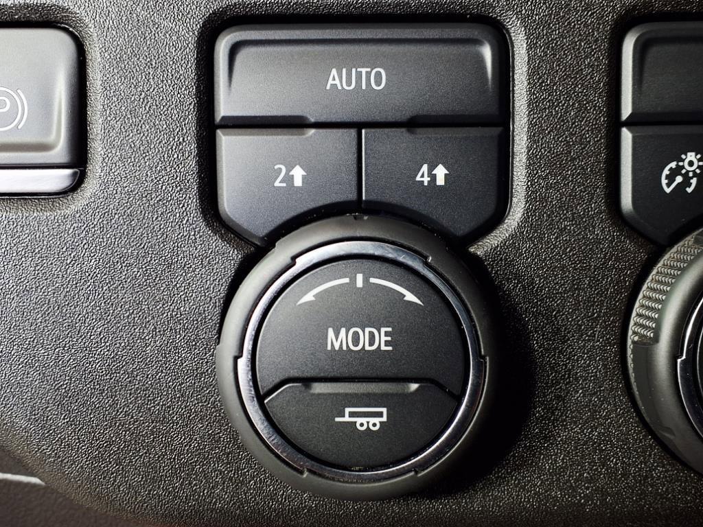 used 2024 Chevrolet Silverado 1500 car, priced at $40,869