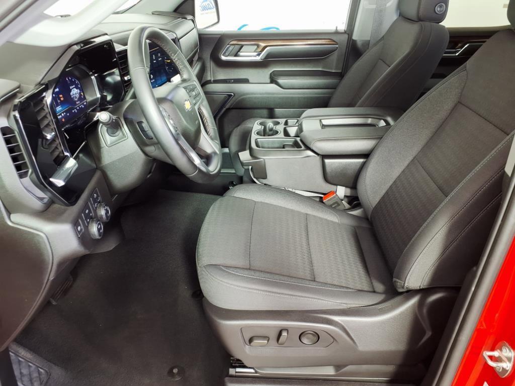 used 2024 Chevrolet Silverado 1500 car, priced at $40,869
