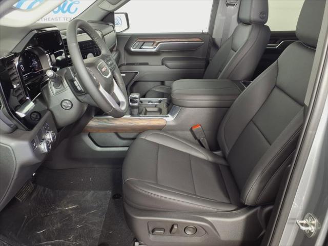 new 2025 GMC Sierra 1500 car, priced at $59,739