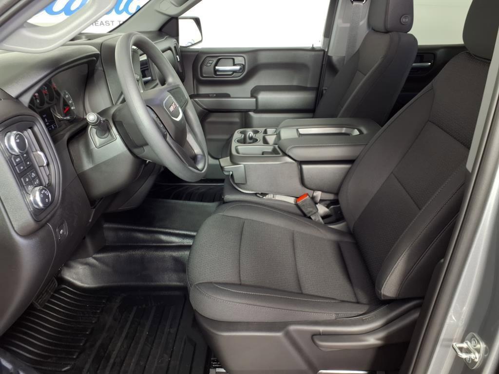 new 2025 GMC Sierra 1500 car, priced at $45,867