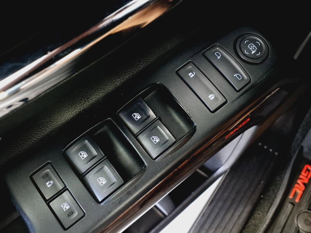 used 2014 GMC Sierra 1500 car, priced at $19,933