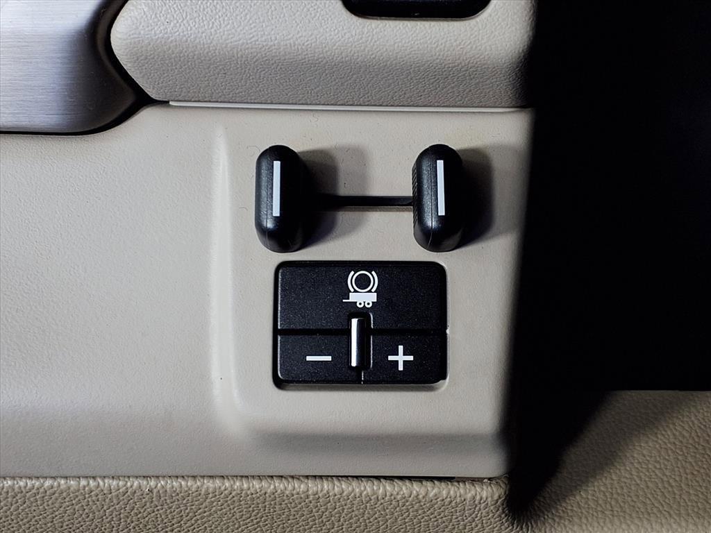 used 2016 GMC Yukon car, priced at $24,587