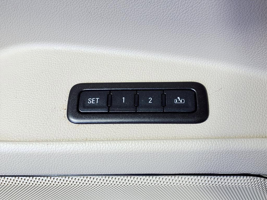 used 2016 GMC Yukon car, priced at $24,587