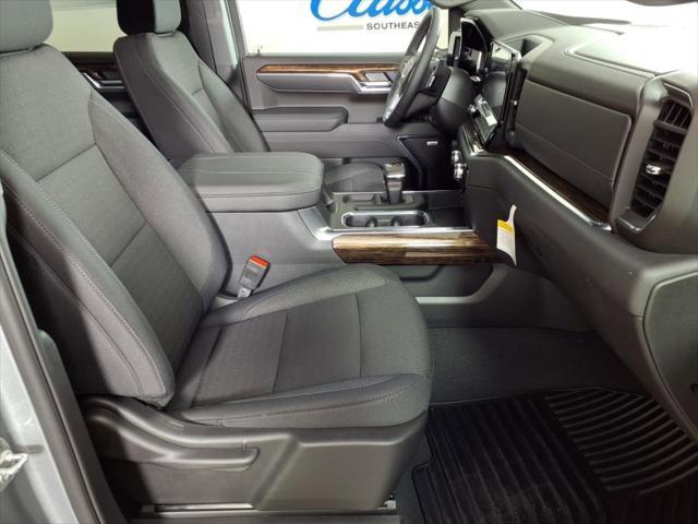 new 2025 GMC Sierra 1500 car, priced at $52,455