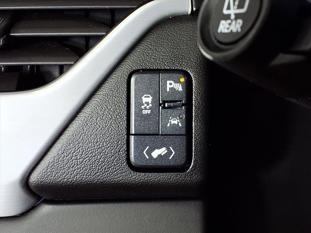 used 2020 GMC Yukon car, priced at $33,894