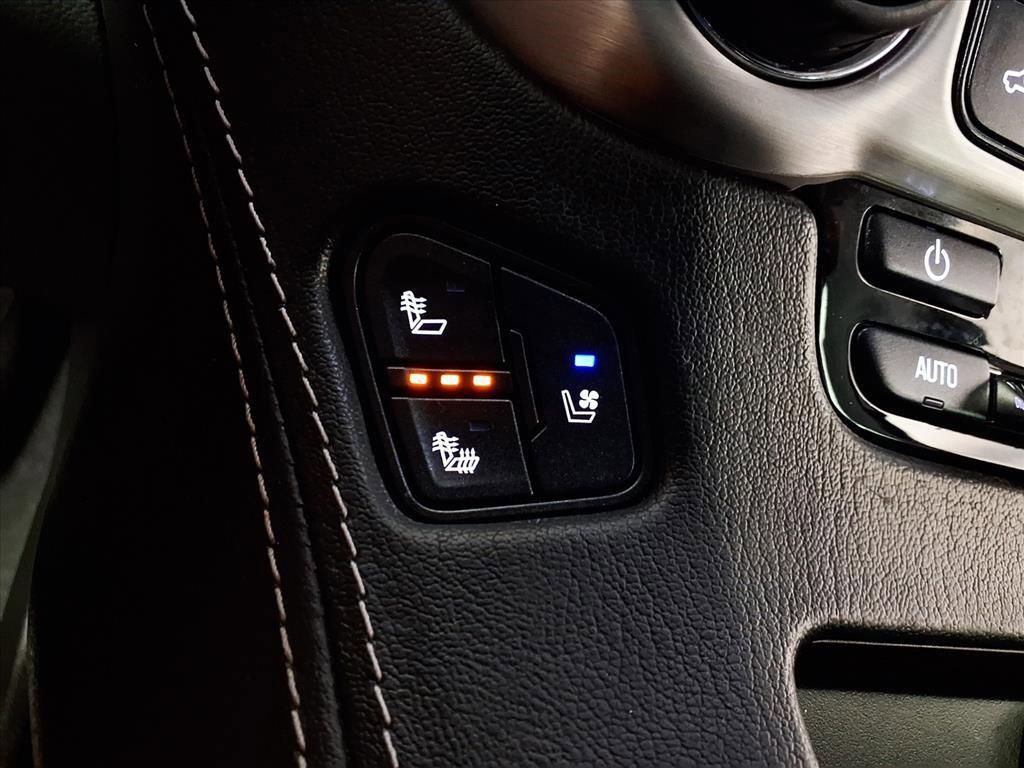 used 2020 GMC Yukon car, priced at $33,894