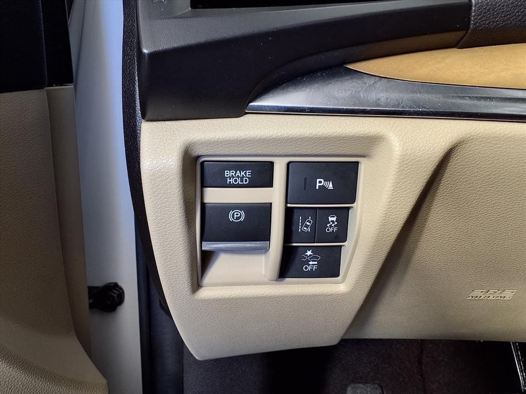 used 2019 Acura MDX car, priced at $21,680