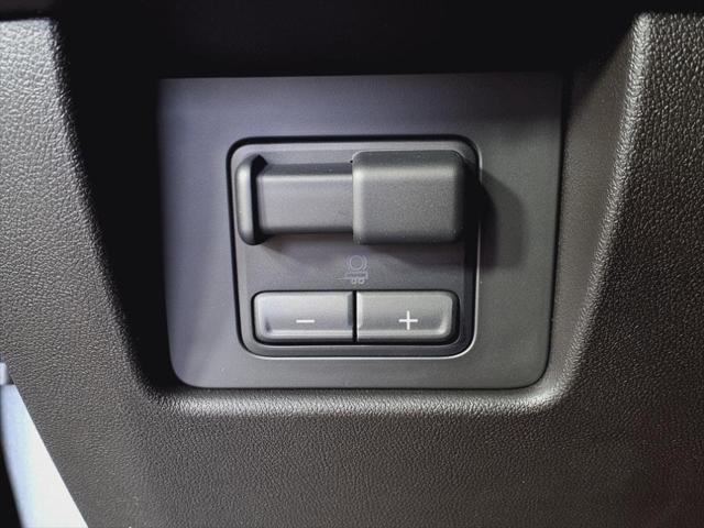 new 2025 GMC Canyon car, priced at $39,780