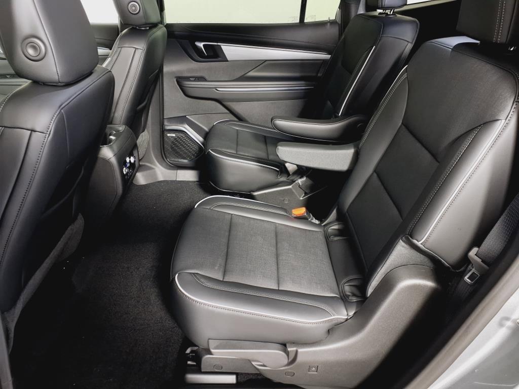 new 2026 Buick Enclave car, priced at $48,773
