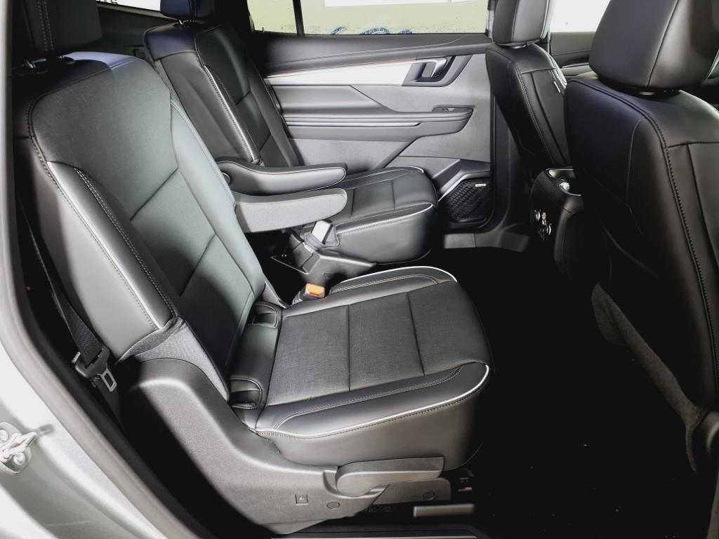 new 2026 Buick Enclave car, priced at $48,773