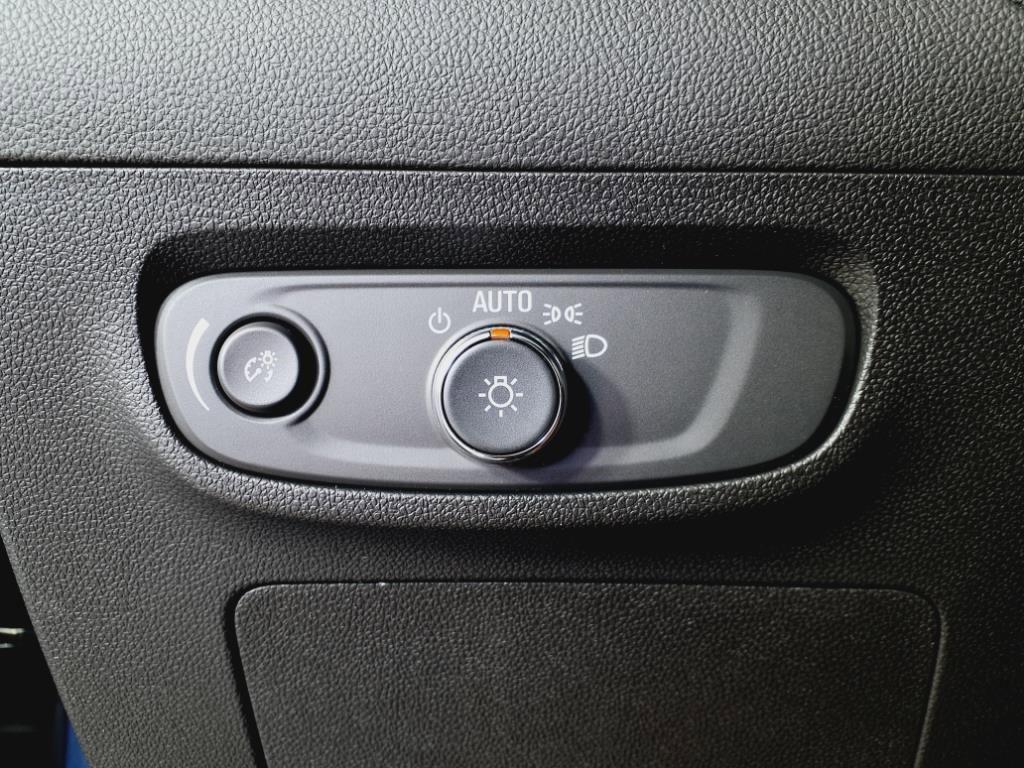 new 2026 Buick Encore GX car, priced at $28,206
