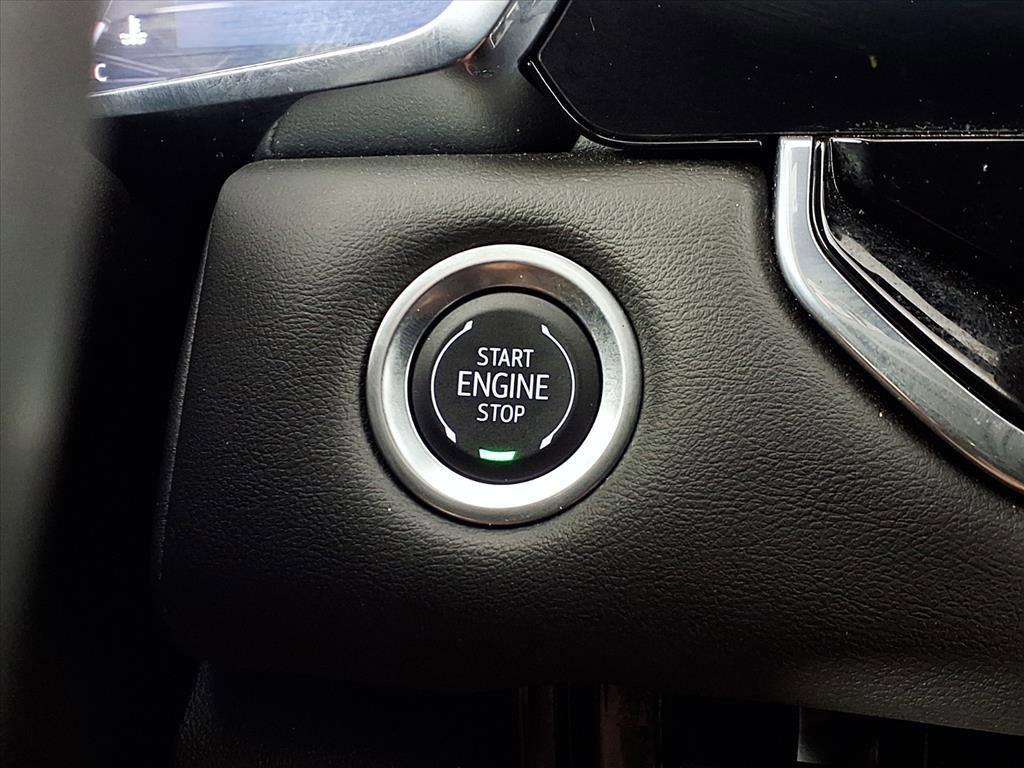 used 2024 GMC Canyon car, priced at $38,746