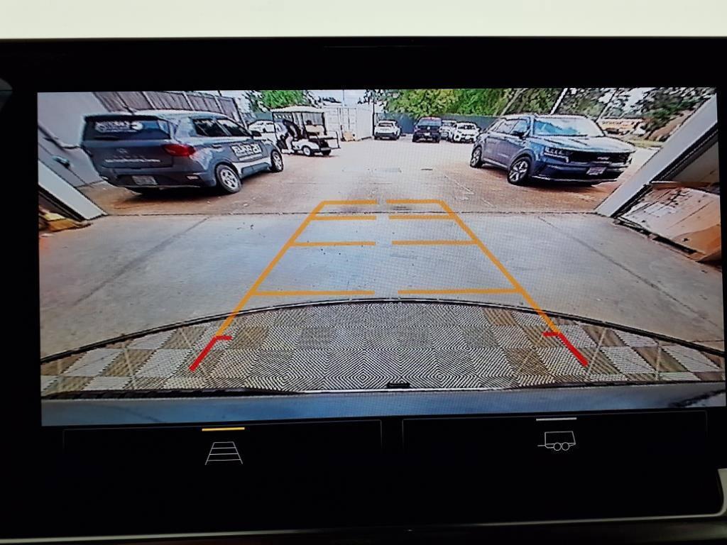 used 2025 Chevrolet Silverado 1500 car, priced at $42,998