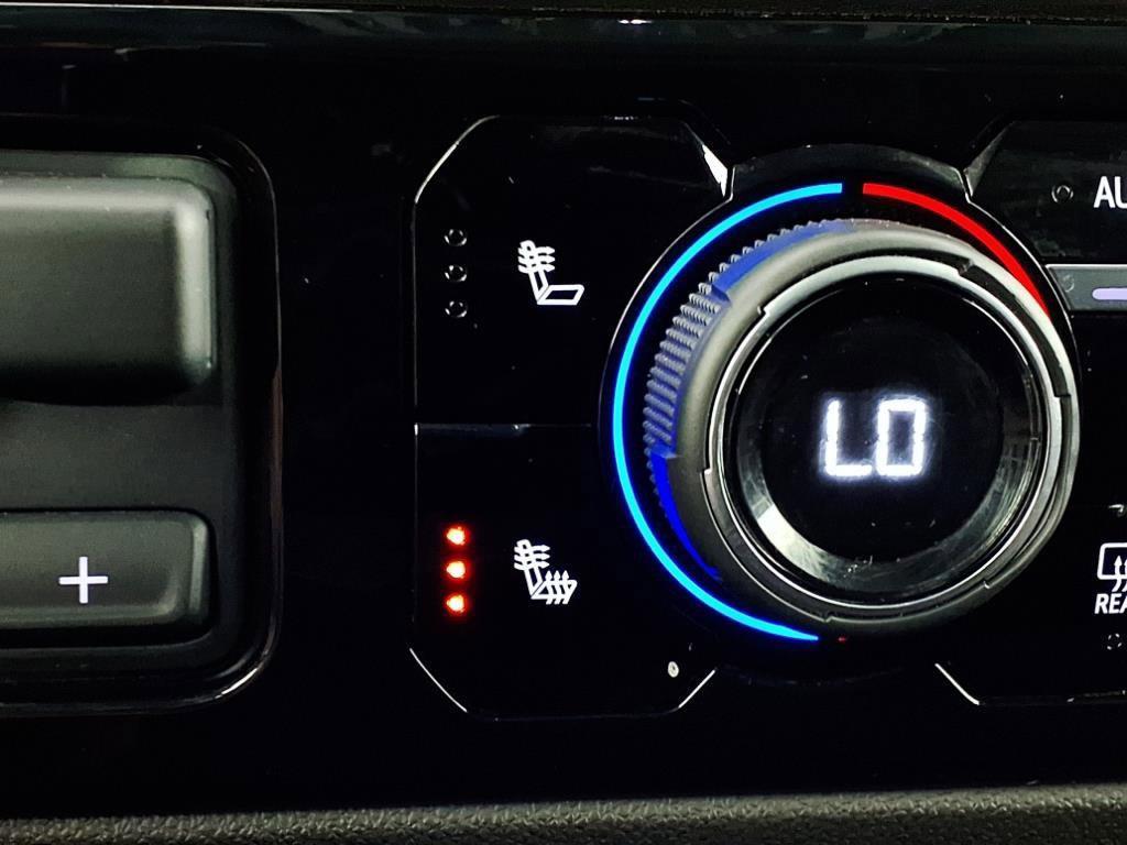 used 2025 Chevrolet Silverado 1500 car, priced at $42,998