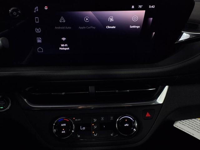 new 2025 Buick Envista car, priced at $27,280