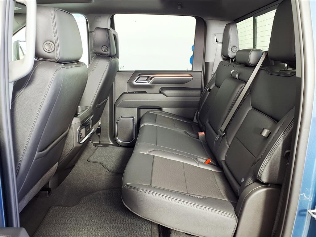 new 2025 GMC Sierra 2500 car, priced at $81,622