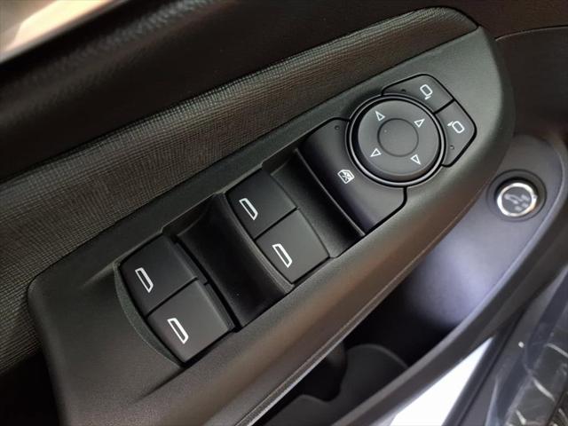 new 2025 Buick Envista car, priced at $26,785
