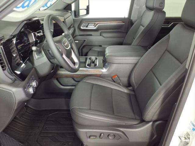 new 2025 GMC Sierra 2500 car, priced at $73,125