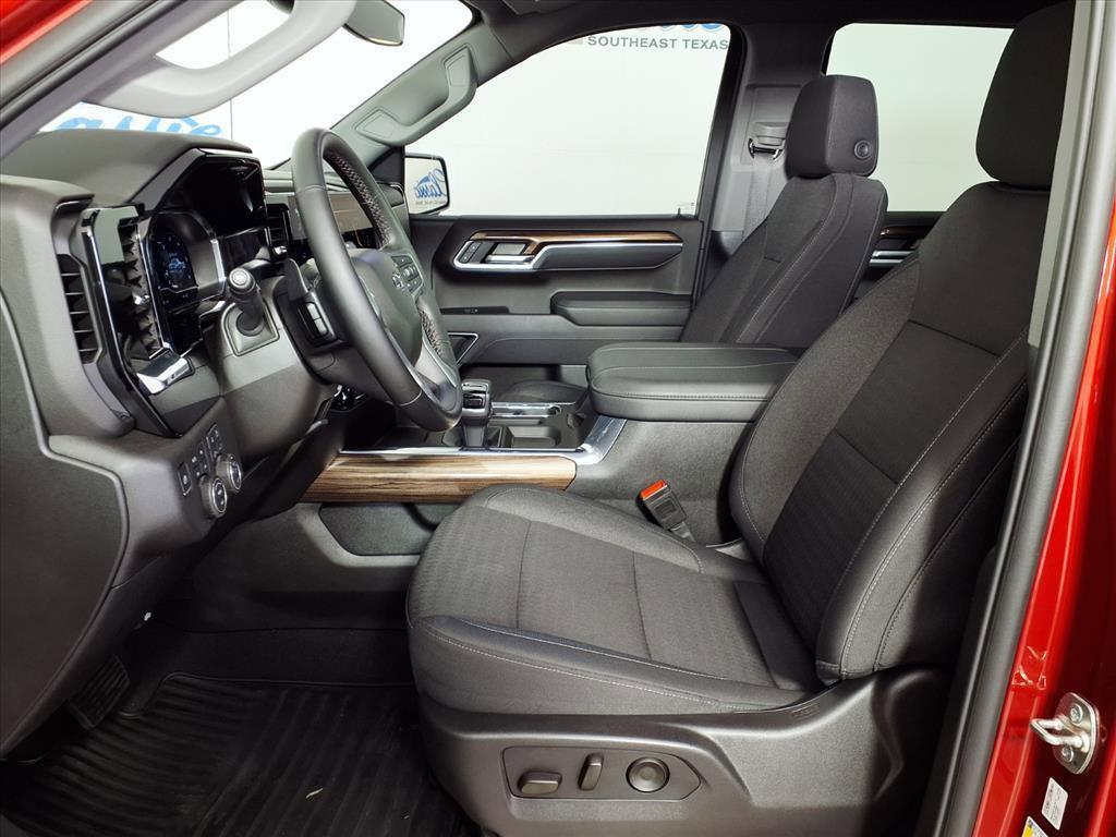 used 2025 Chevrolet Silverado 1500 car, priced at $52,720